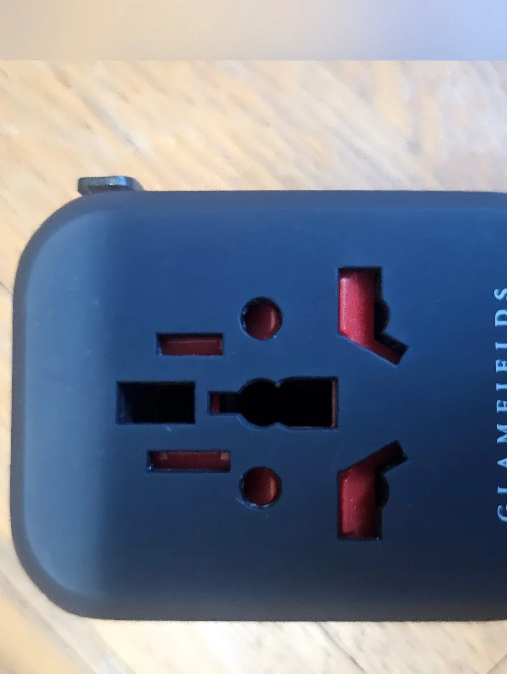 Glamfields Universal Travel Adapter Plug